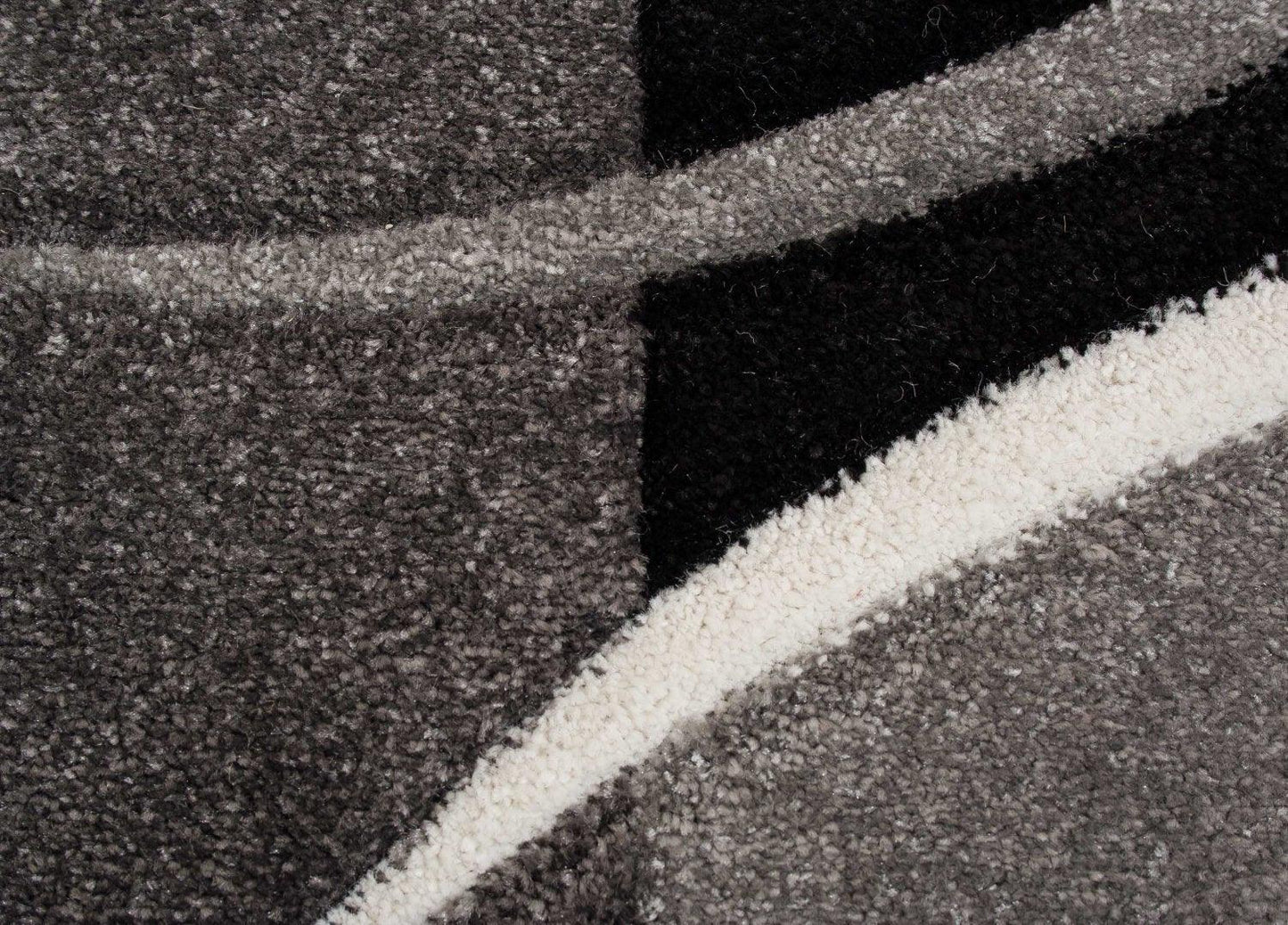 Wilton Rug Hand made London Patch (BLACK) for home decor - Labreeze